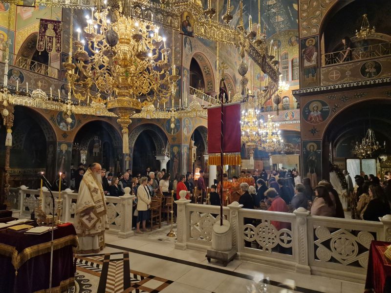 Θεία Λειτουργία για τους εξεταζομένους μαθητές από τον Μητροπολίτη Δράμας